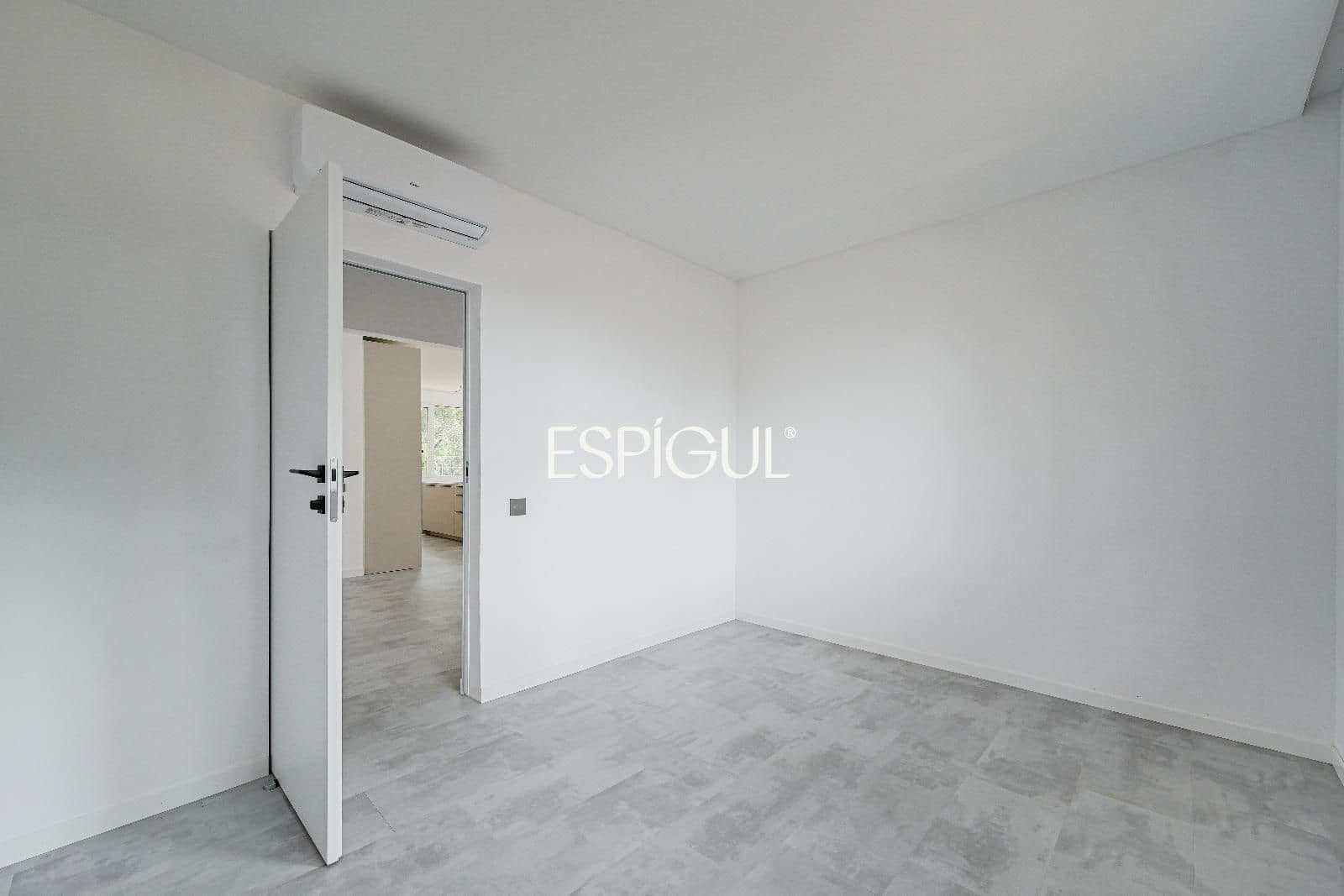 4 soveværelse Villa til salg i Llagostera med swimmingpool garage - € 435.000 (Ref: 10016120)