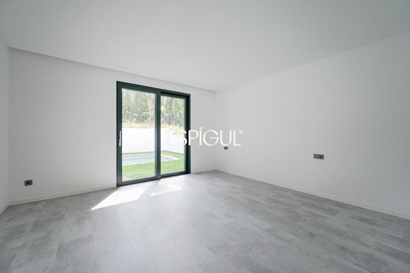 4 soveværelse Villa til salg i Llagostera med swimmingpool garage - € 435.000 (Ref: 10016120)