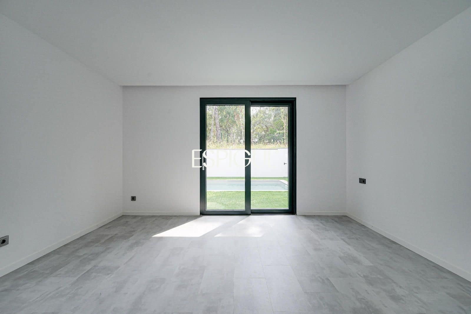 4 soveværelse Villa til salg i Llagostera med swimmingpool garage - € 435.000 (Ref: 10016120)