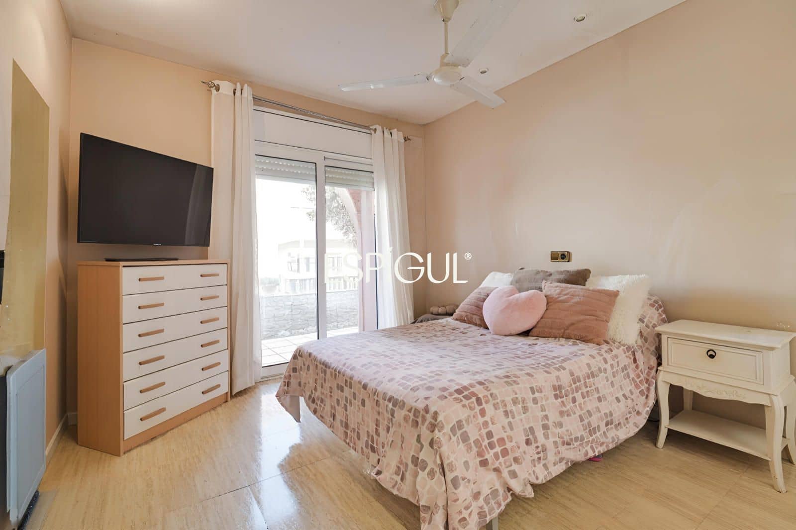 4 soveværelse Villa til salg i La Bisbal d'Emporda med garage - € 520.000 (Ref: 10024696)