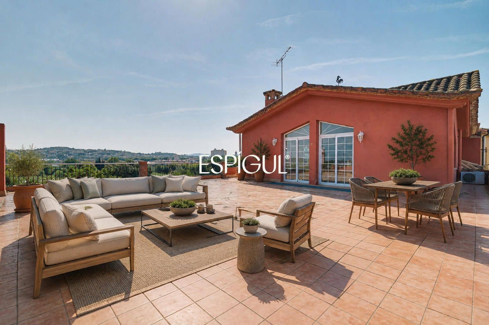 4 soveværelse Villa til salg i La Bisbal d'Emporda med garage - € 520.000 (Ref: 10024696)