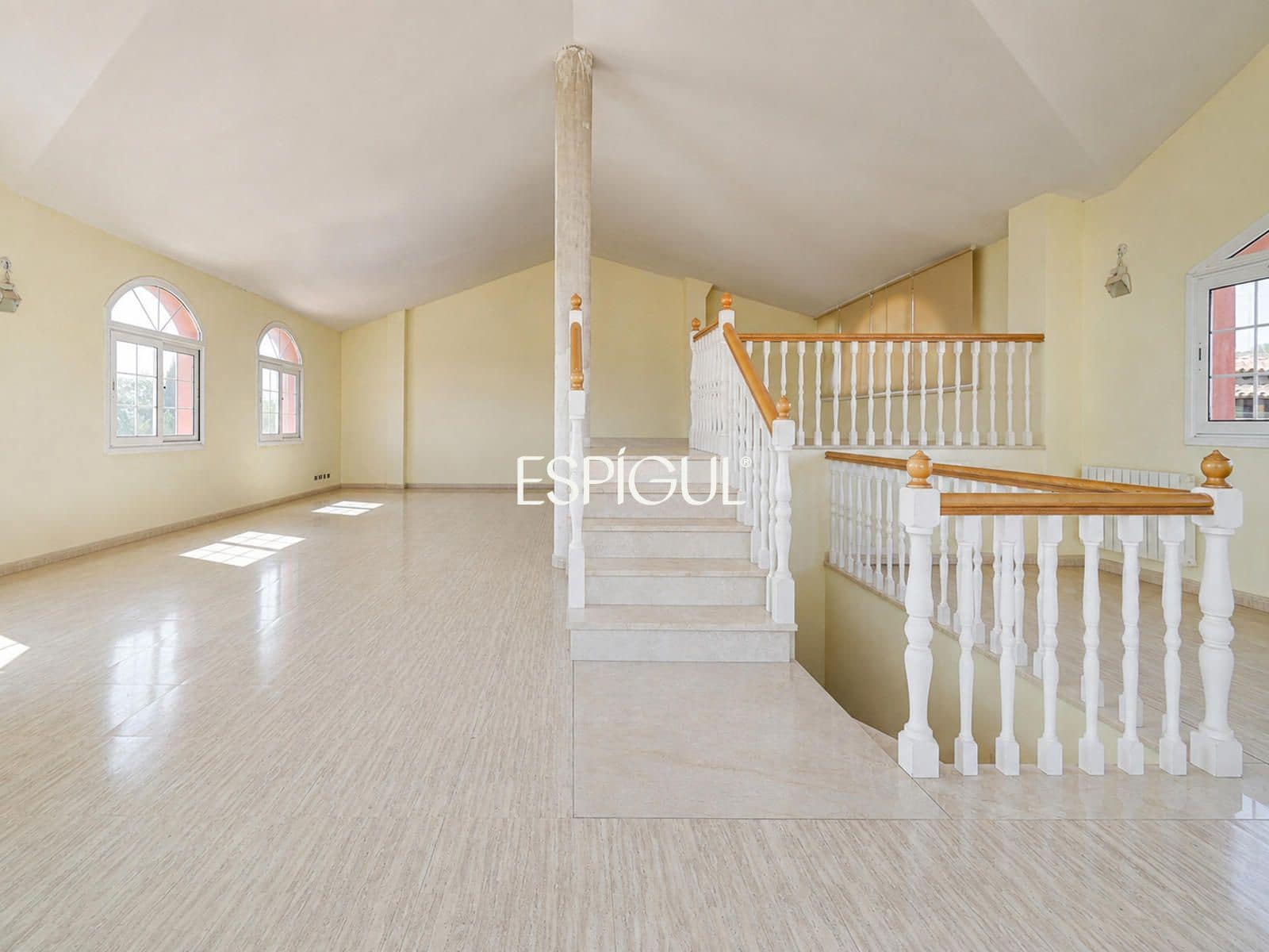 4 soveværelse Villa til salg i La Bisbal d'Emporda med garage - € 520.000 (Ref: 10024696)