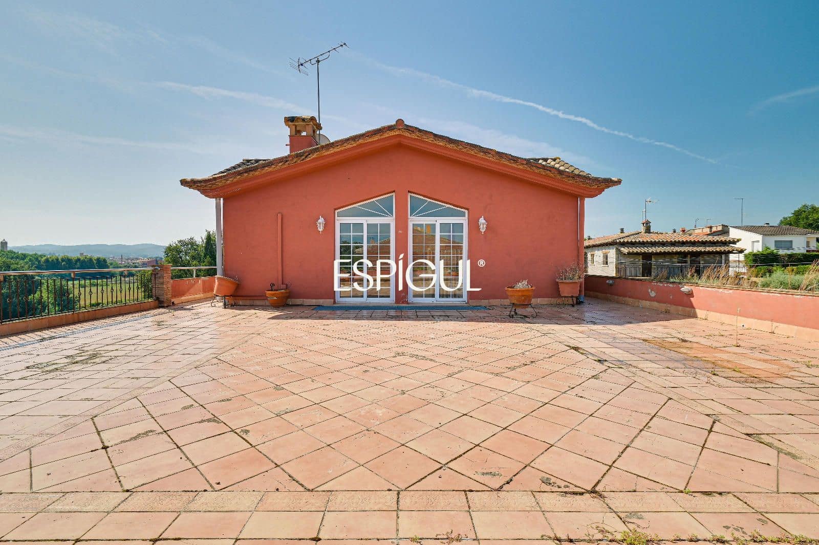 4 soveværelse Villa til salg i La Bisbal d'Emporda med garage - € 520.000 (Ref: 10024696)