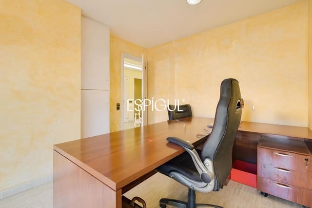 4 soverom Villa til salgs i La Bisbal d'Empordà med garasje - € 520 000 (Ref: 10024696)