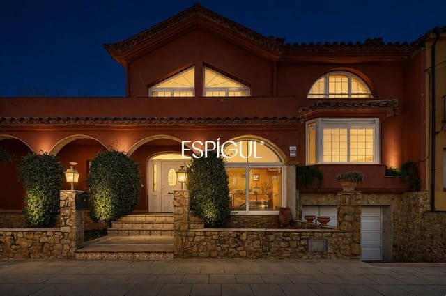 4 soverom Villa til salgs i La Bisbal d'Empordà med garasje - € 520 000 (Ref: 10024696)