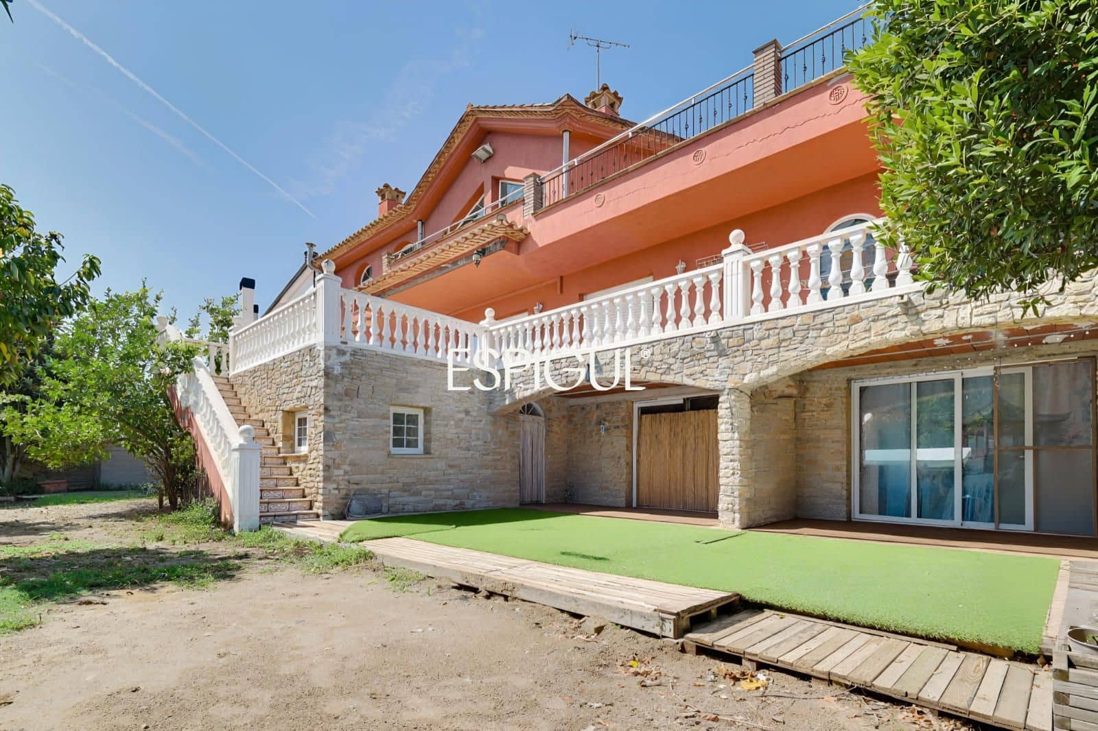 4 soveværelse Villa til salg i La Bisbal d'Emporda med garage - € 520.000 (Ref: 10024696)