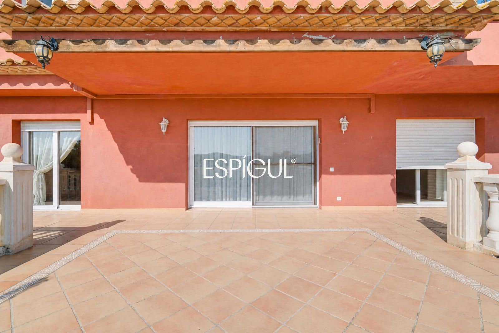 4 soveværelse Villa til salg i La Bisbal d'Emporda med garage - € 520.000 (Ref: 10024696)