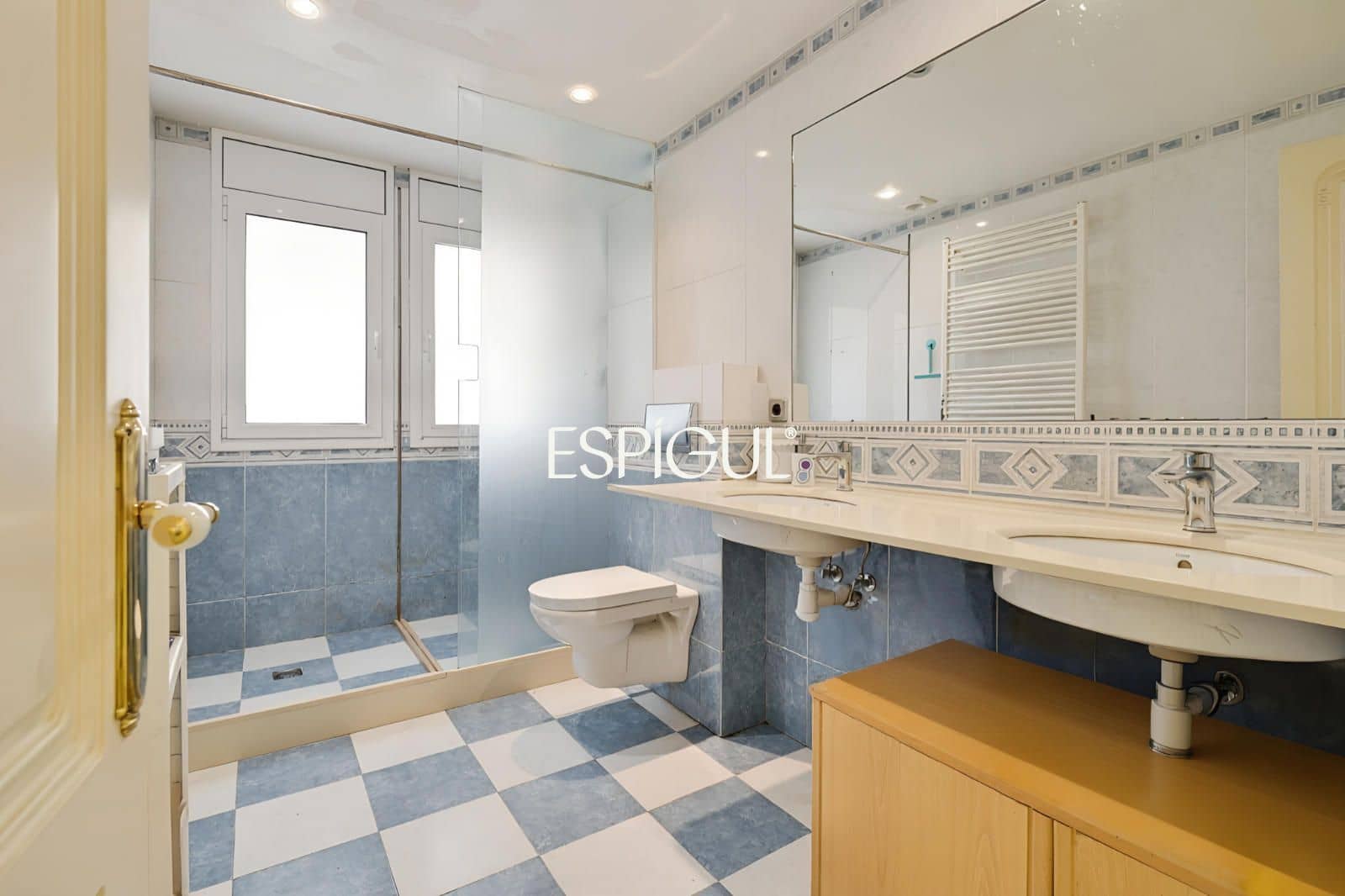 4 soveværelse Villa til salg i La Bisbal d'Emporda med garage - € 520.000 (Ref: 10024696)