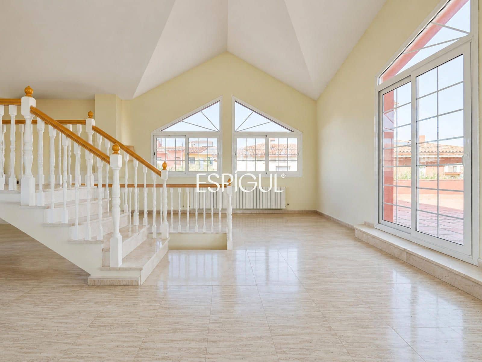 4 soveværelse Villa til salg i La Bisbal d'Emporda med garage - € 520.000 (Ref: 10024696)