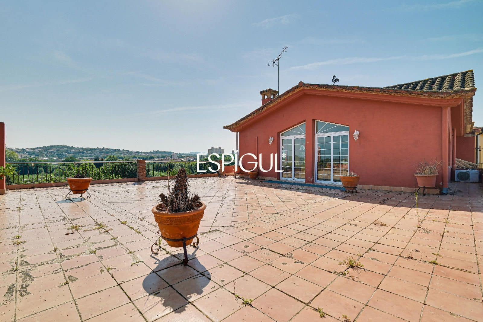 4 soveværelse Villa til salg i La Bisbal d'Emporda med garage - € 520.000 (Ref: 10024696)