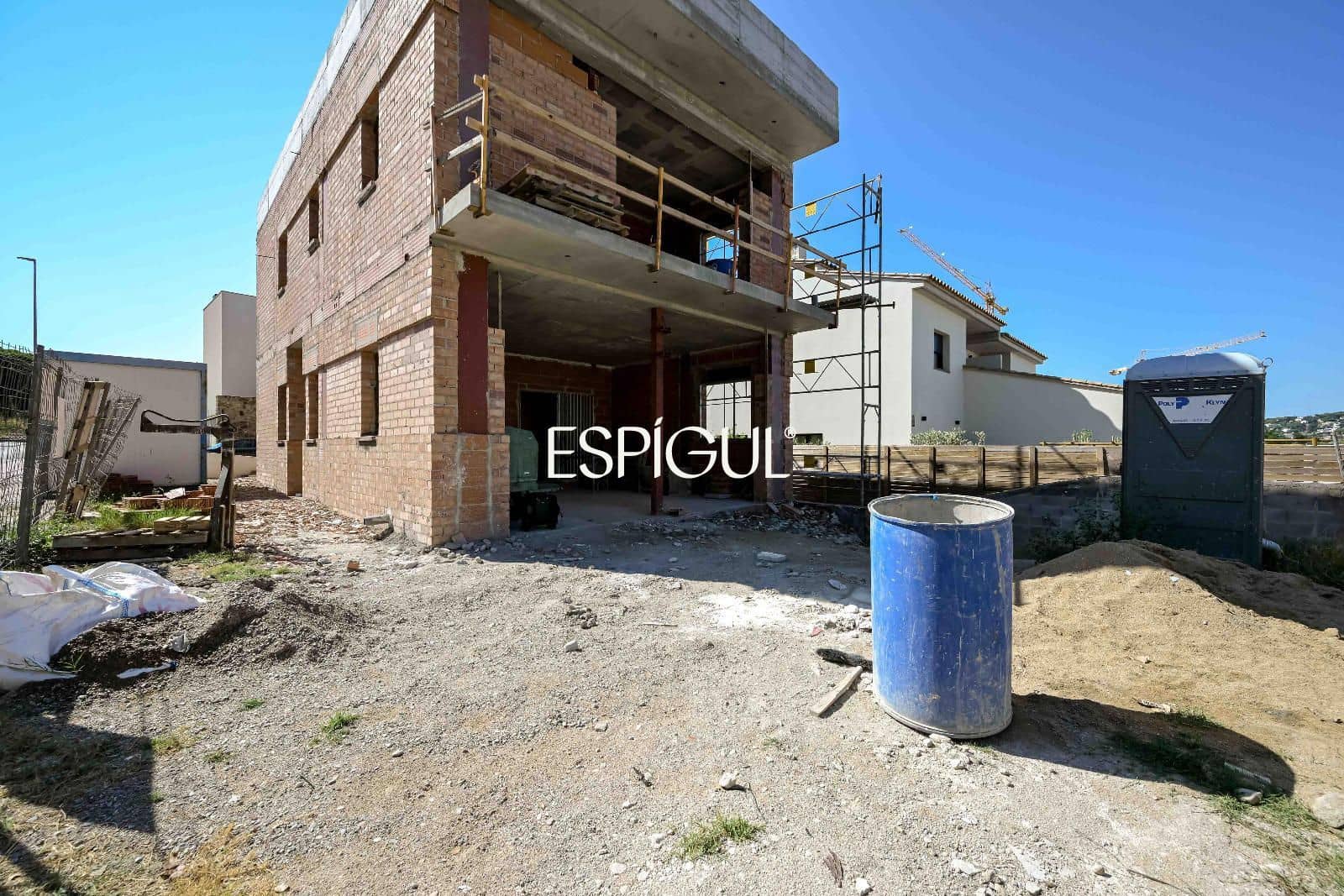 4 sypialnia Willa na sprzedaż w Sant Antoni de Calonge z basenem garażem - 875 000 € (Ref: 10041503)
