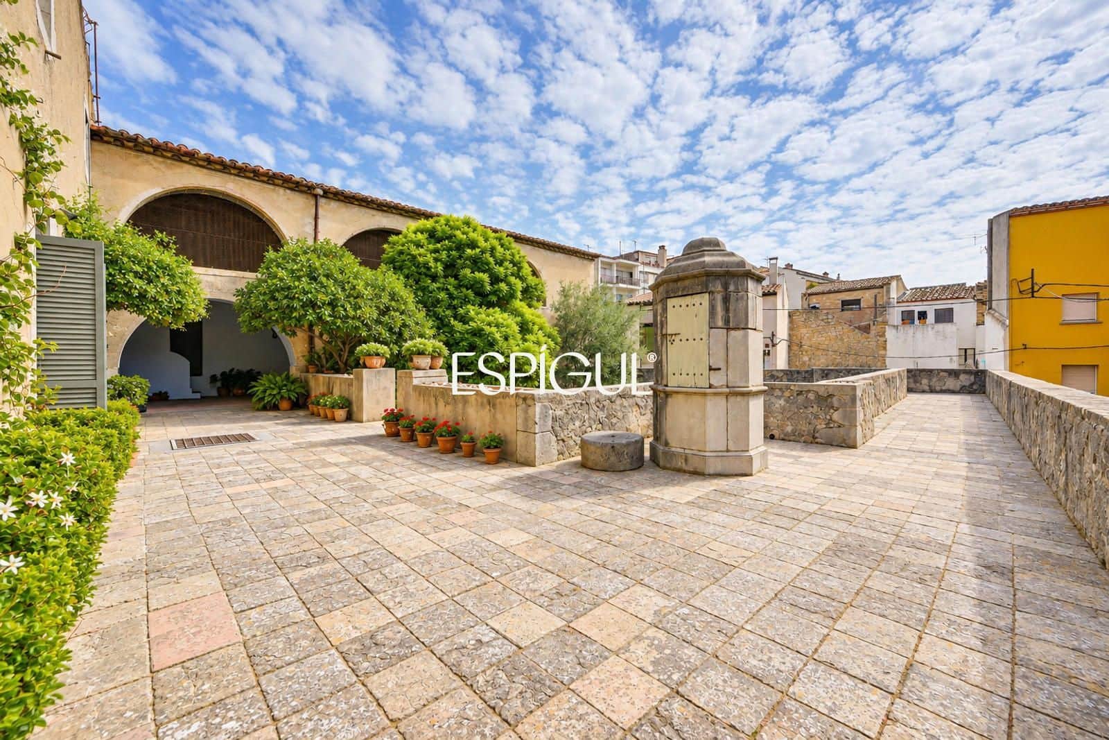 12 slaapkamer Villa te koop in Torroella de Montgri met garage - € 2.650.000 (Ref: 10070206)