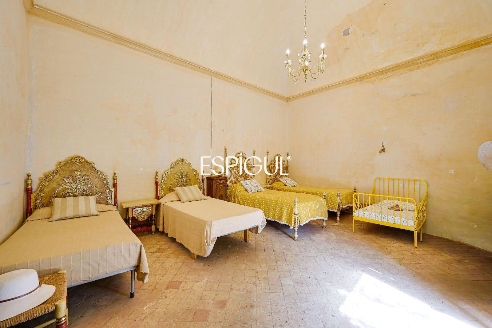 12 slaapkamer Villa te koop in Torroella de Montgri met garage - € 2.650.000 (Ref: 10070206)
