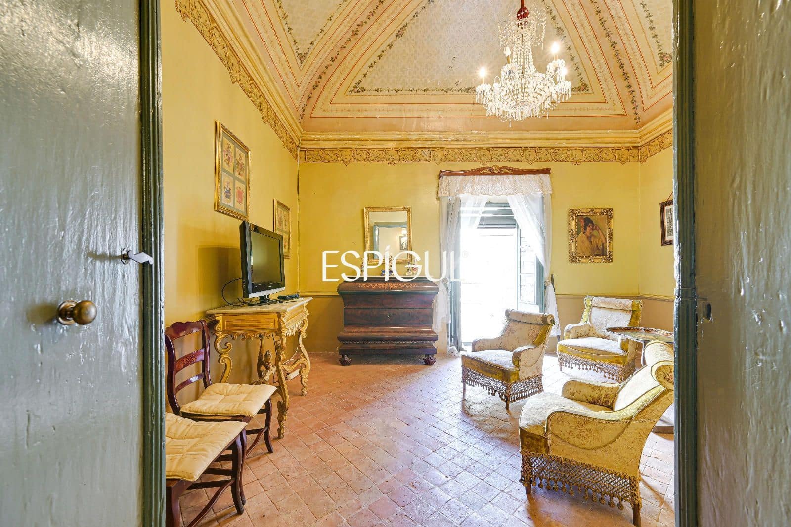 12 slaapkamer Villa te koop in Torroella de Montgri met garage - € 2.650.000 (Ref: 10070206)