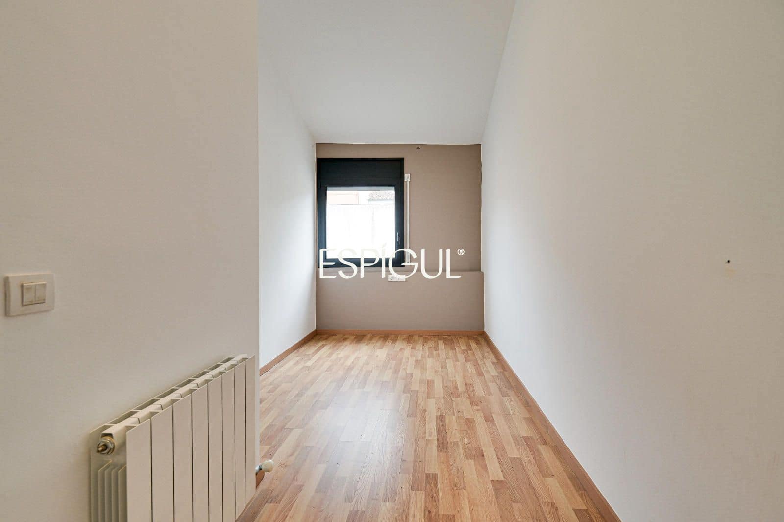 3 soveværelse Byhus til salg i La Bisbal d'Emporda med garage - € 330.000 (Ref: 10108698)
