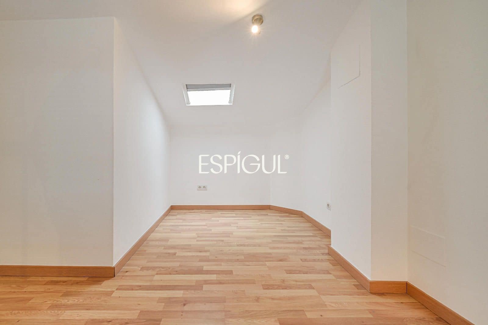 3 soveværelse Byhus til salg i La Bisbal d'Emporda med garage - € 330.000 (Ref: 10108698)