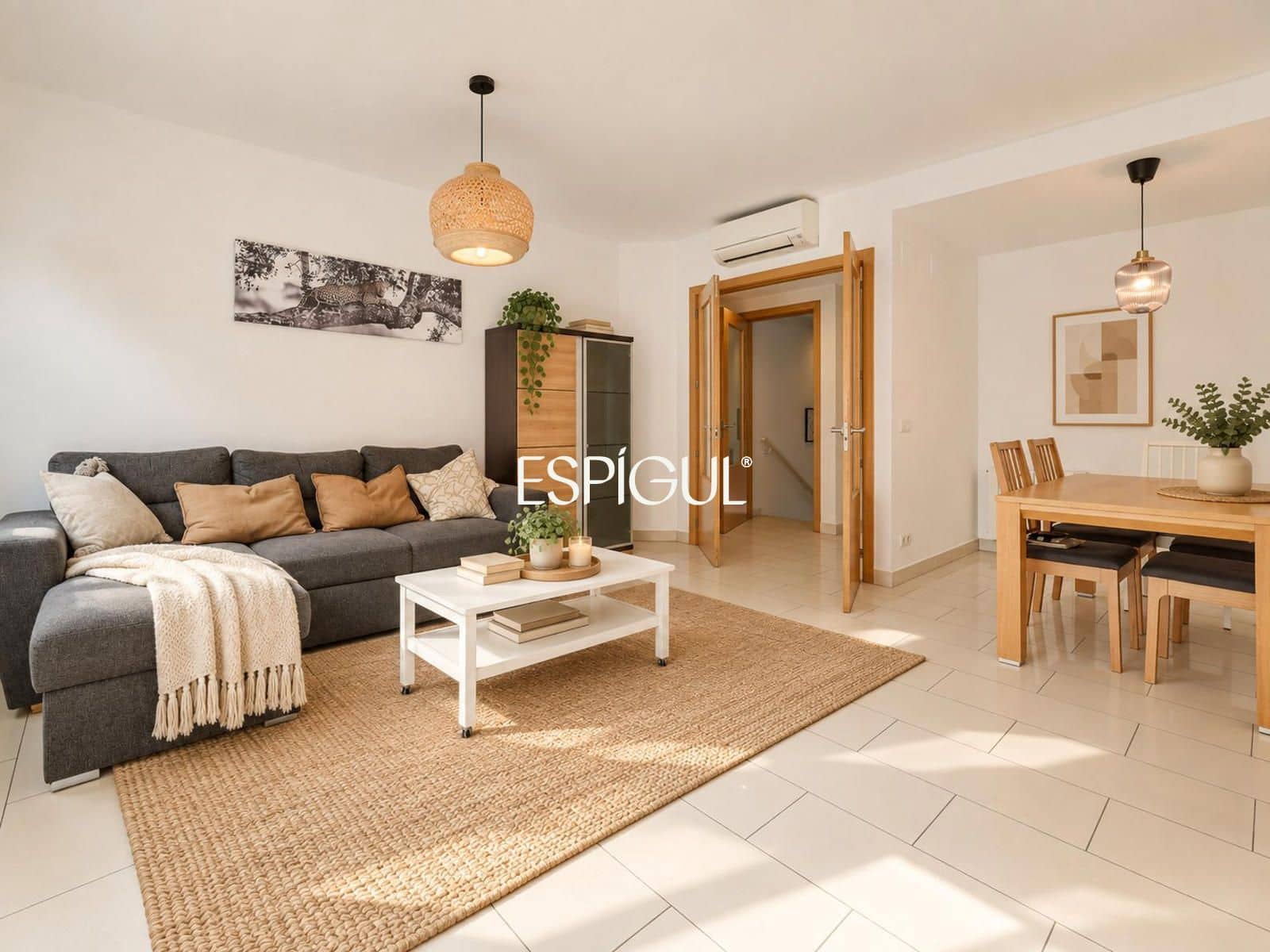 3 soveværelse Byhus til salg i La Bisbal d'Emporda med garage - € 330.000 (Ref: 10108698)