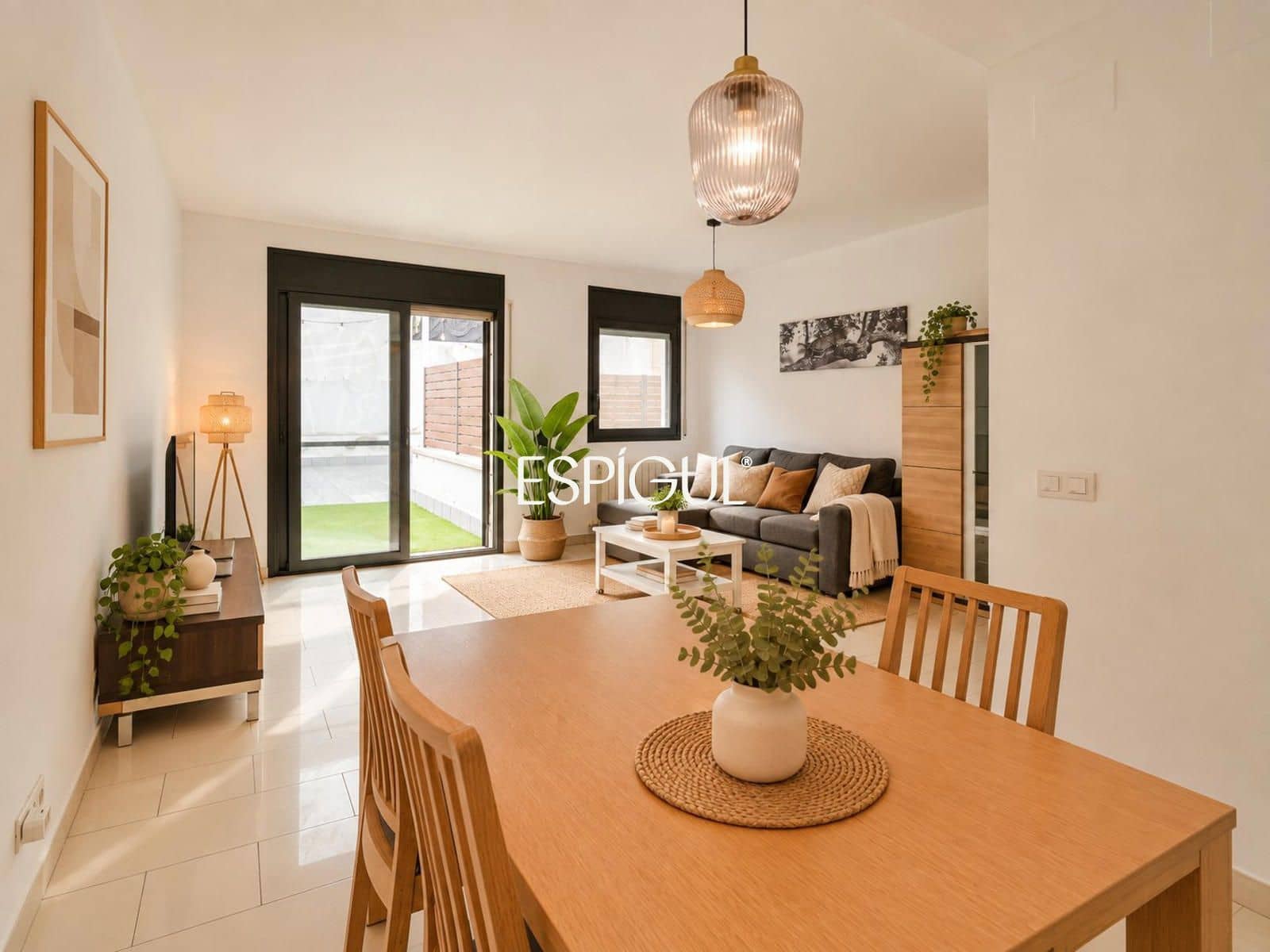 3 soveværelse Byhus til salg i La Bisbal d'Emporda med garage - € 330.000 (Ref: 10108698)