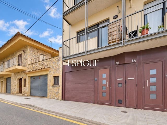 Casa de 3 habitaciones en La Bisbal d'Empordà en venta con garaje - 330.000 € (Ref: 10108698)