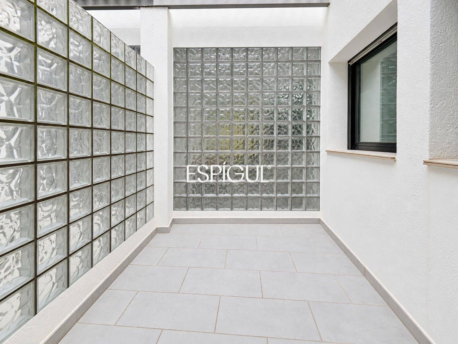 3 soveværelse Byhus til salg i La Bisbal d'Emporda med garage - € 330.000 (Ref: 10108698)