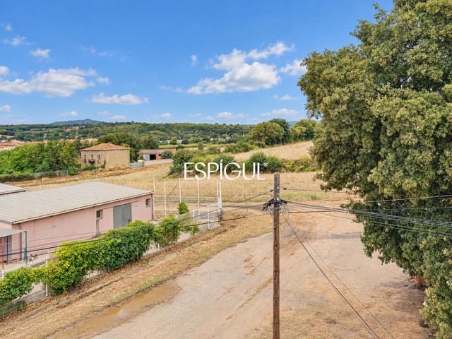 Casa de 3 habitaciones en La Bisbal d'Empordà en venta con garaje - 330.000 € (Ref: 10108698)