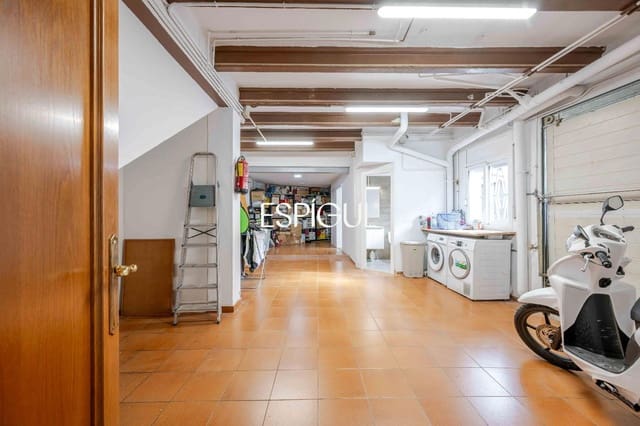 4 soveværelse Byhus til salg i Sant Feliu de Guíxols med garage - € 450.000 (Ref: 10170445)