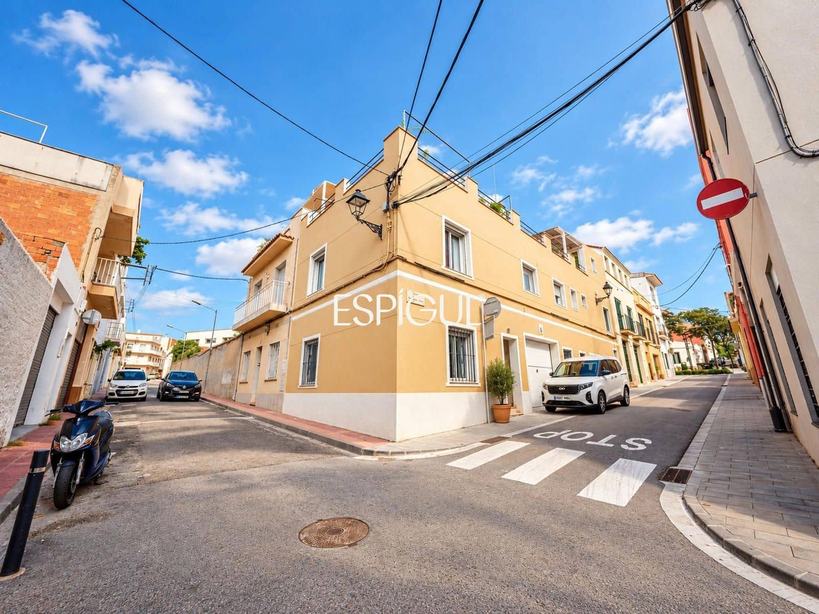 4 soveværelse Byhus til salg i Sant Feliu de Guixols med garage - € 450.000 (Ref: 10170445)