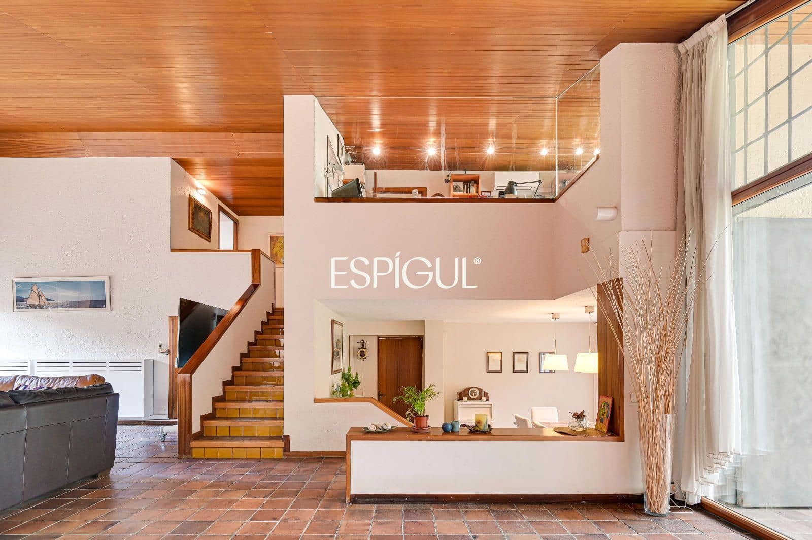 5 bedroom Villa for sale in Bellaterra with pool garage - € 1,050,000 (Ref: 10016123)