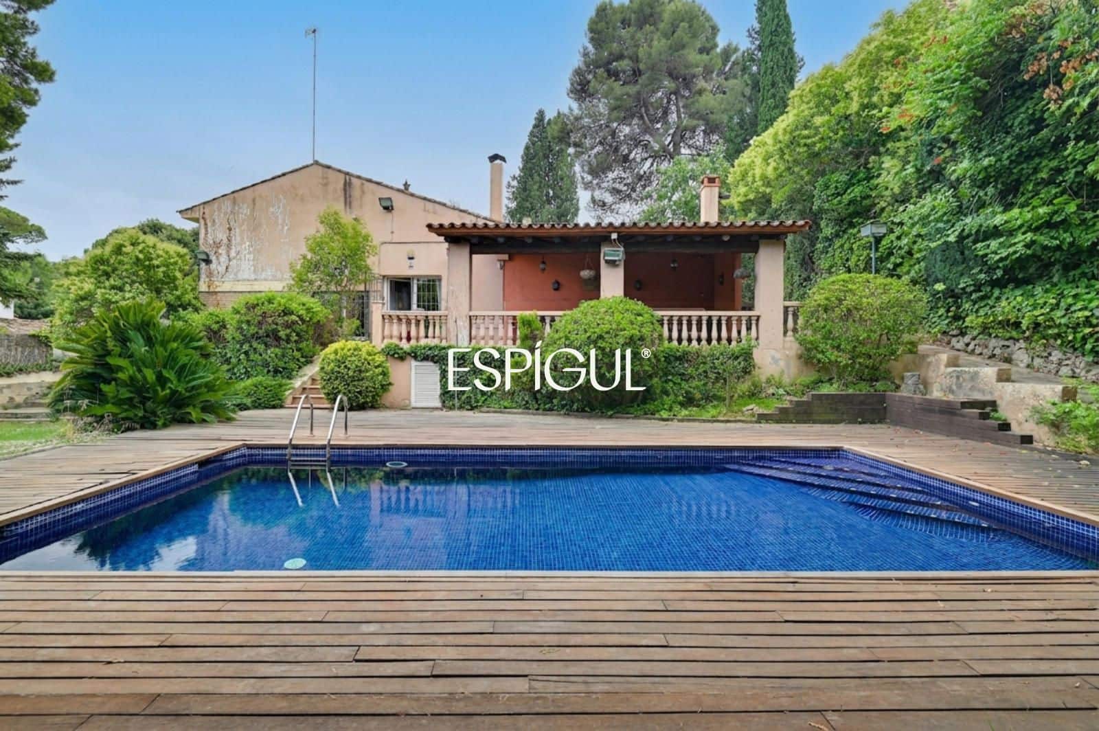 5 bedroom Villa for sale in Bellaterra with pool garage - € 1,050,000 (Ref: 10016123)