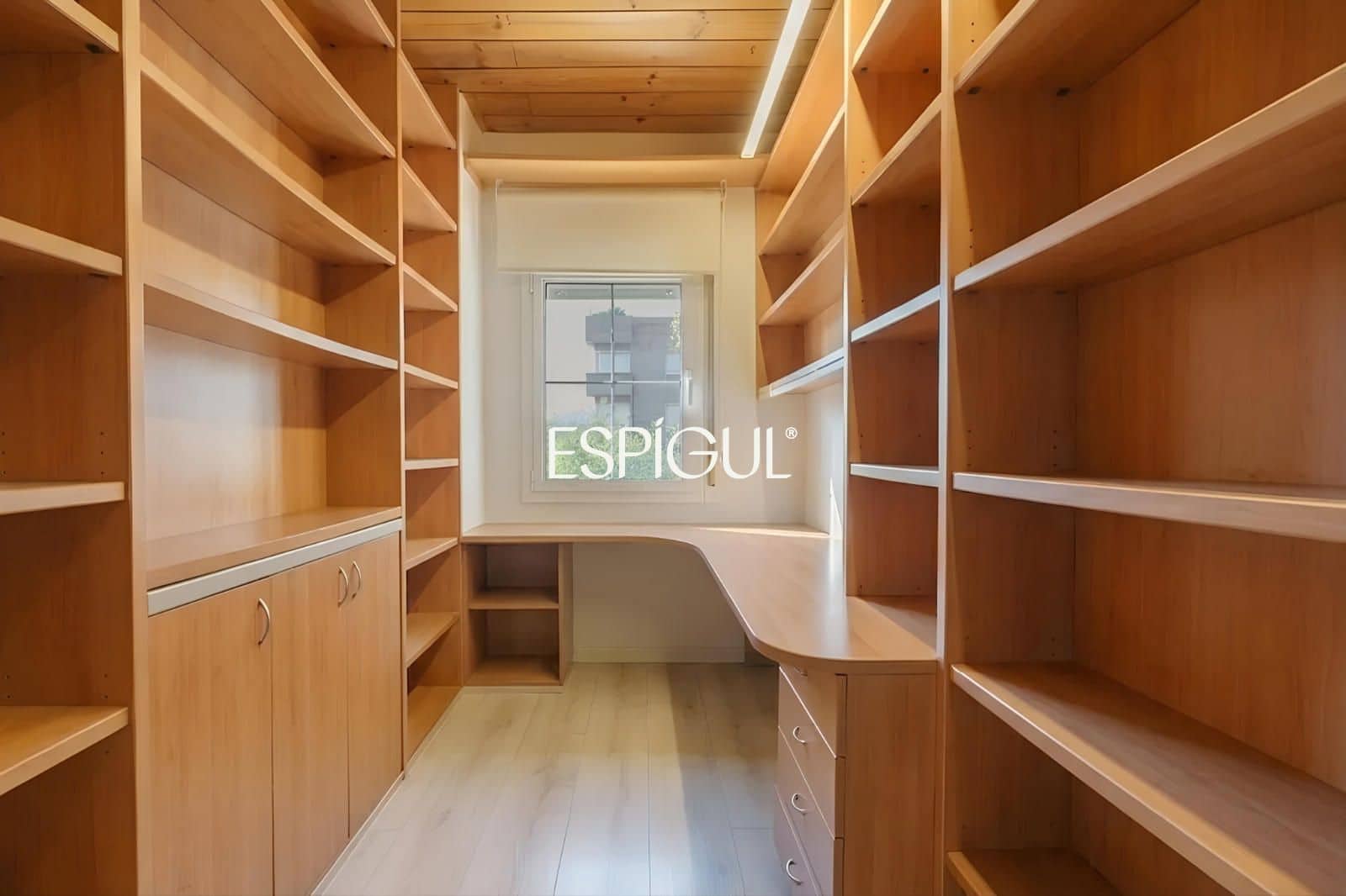 4 sypialnia Dom na sprzedaż w Sant Cugat del Valles z basenem garażem - 1 195 000 € (Ref: 10016124)
