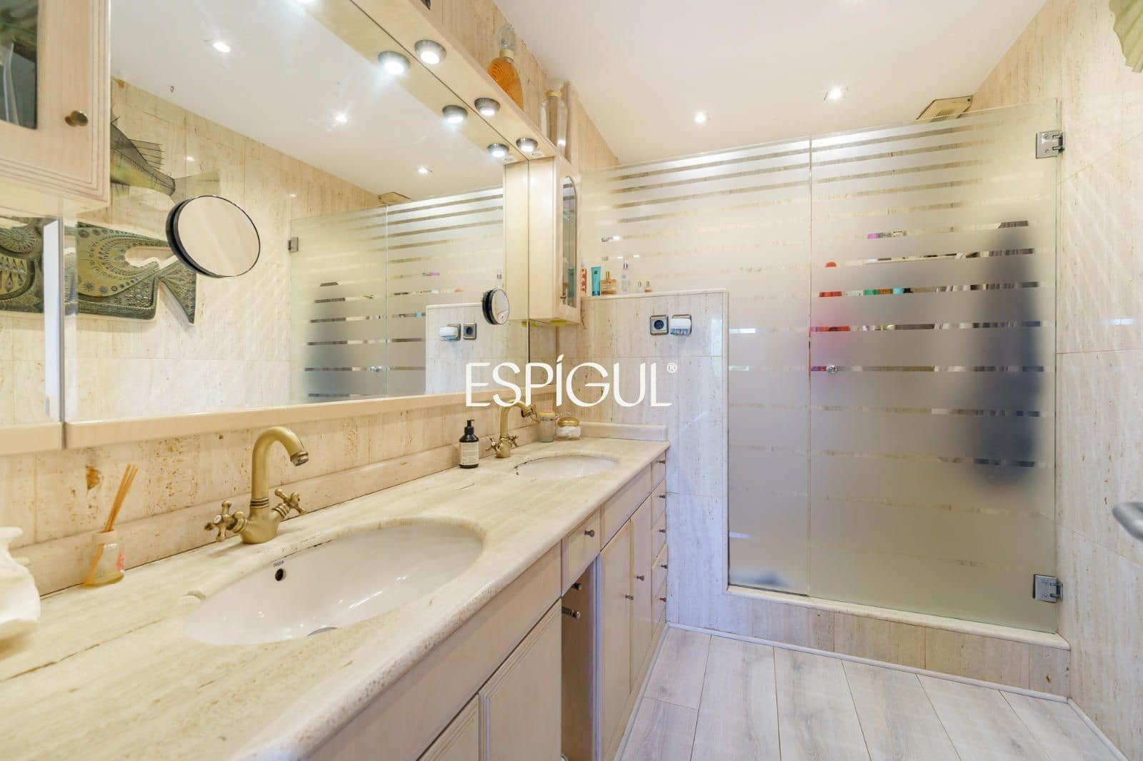 4 sypialnia Dom na sprzedaż w Sant Cugat del Valles z basenem garażem - 1 195 000 € (Ref: 10016124)