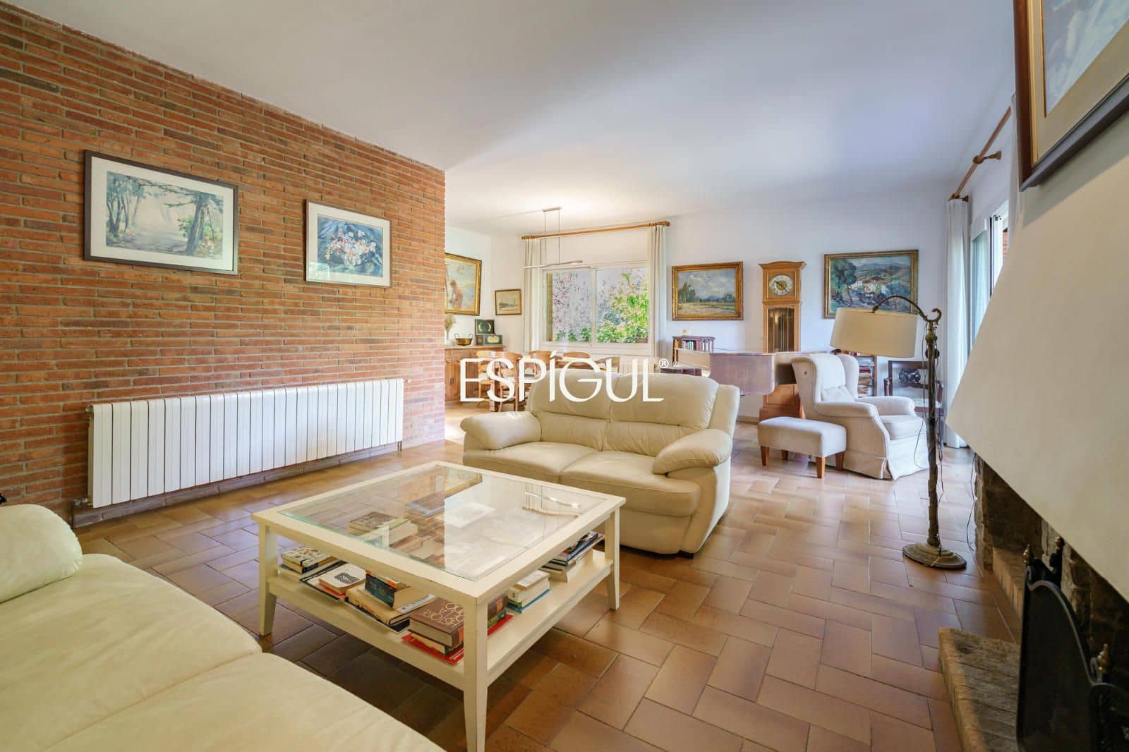 4 bedroom Villa for sale in Bellaterra with garage - € 1,050,000 (Ref: 10016125)