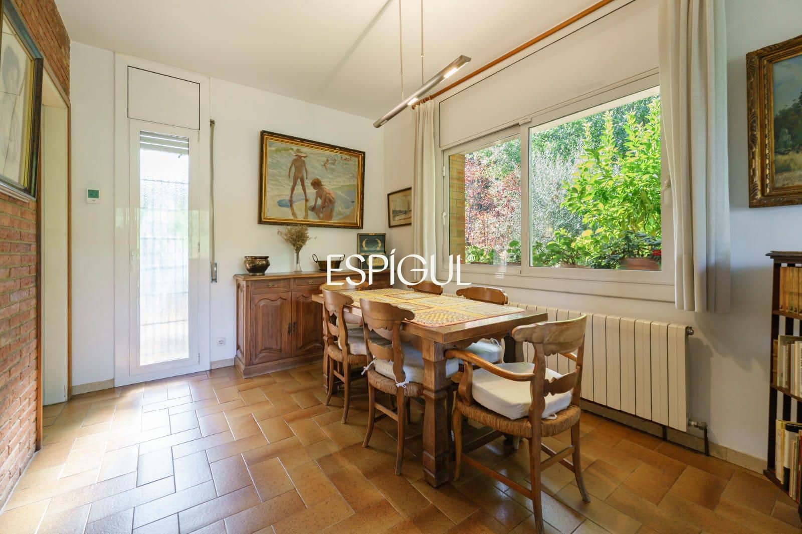 4 bedroom Villa for sale in Bellaterra with garage - € 1,050,000 (Ref: 10016125)