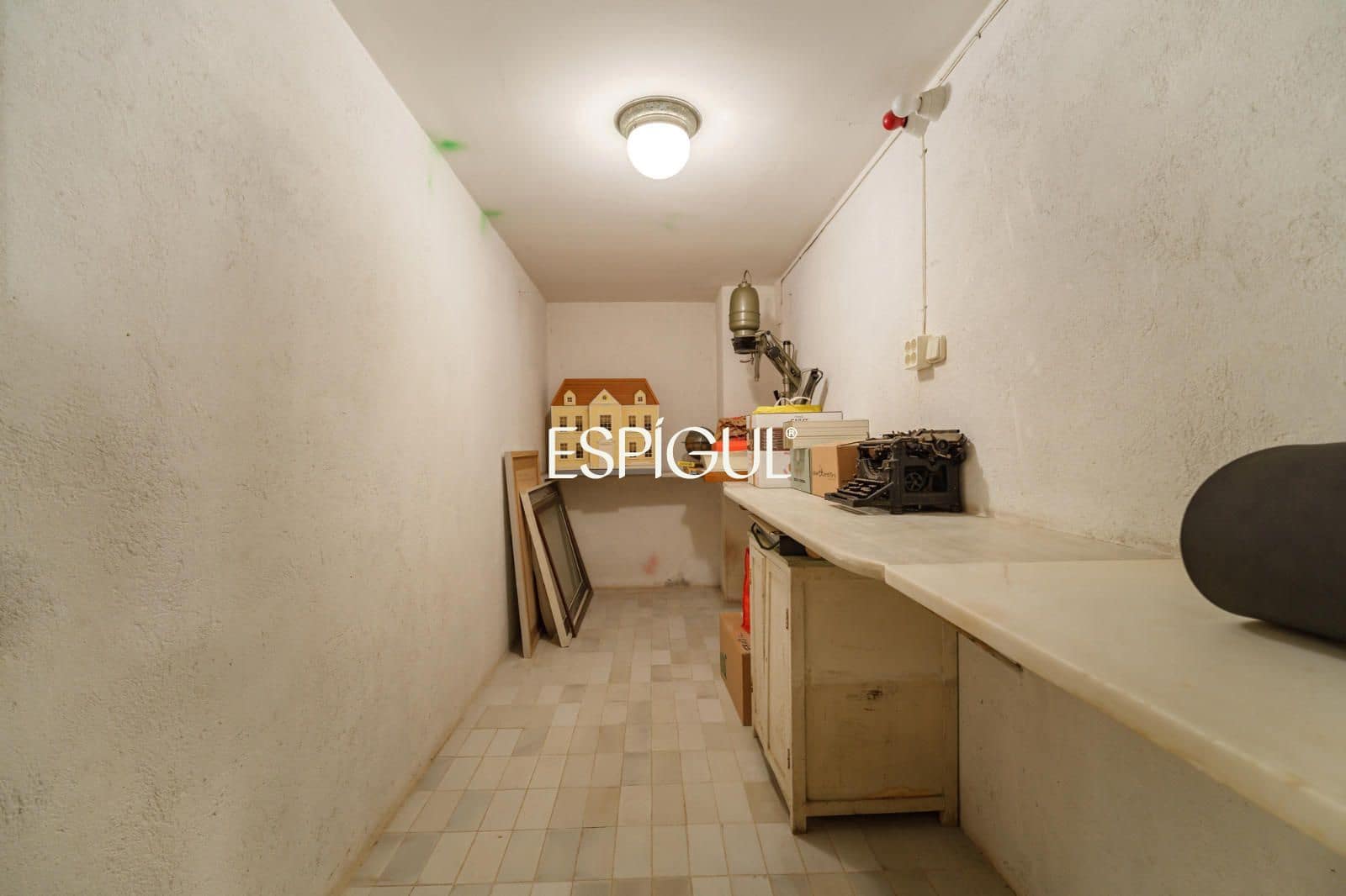 4 bedroom Villa for sale in Bellaterra with garage - € 1,050,000 (Ref: 10016125)