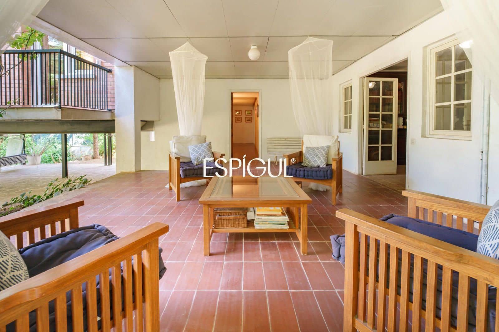 4 bedroom Villa for sale in Bellaterra with garage - € 1,050,000 (Ref: 10016125)