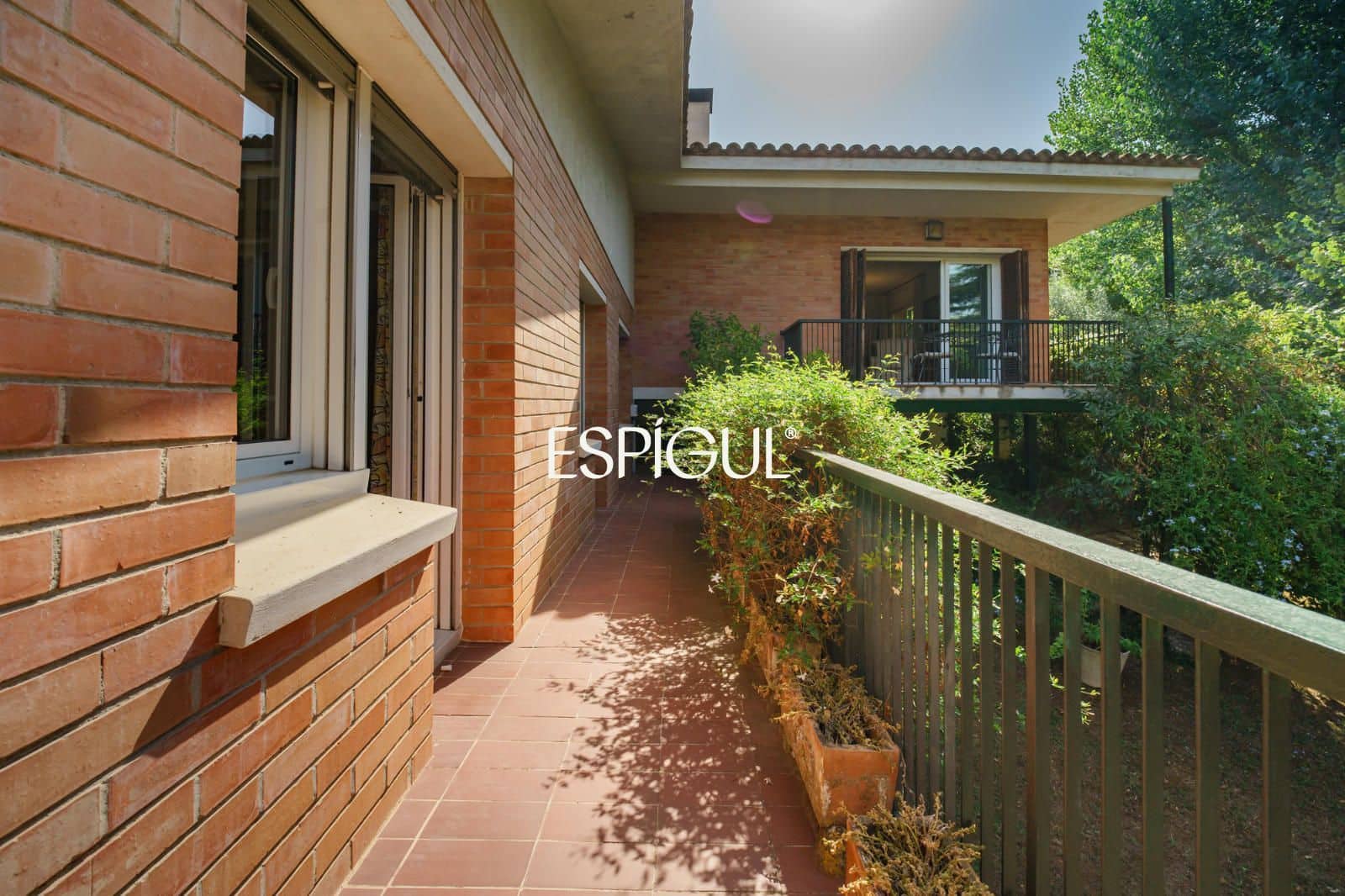4 bedroom Villa for sale in Bellaterra with garage - € 1,050,000 (Ref: 10016125)