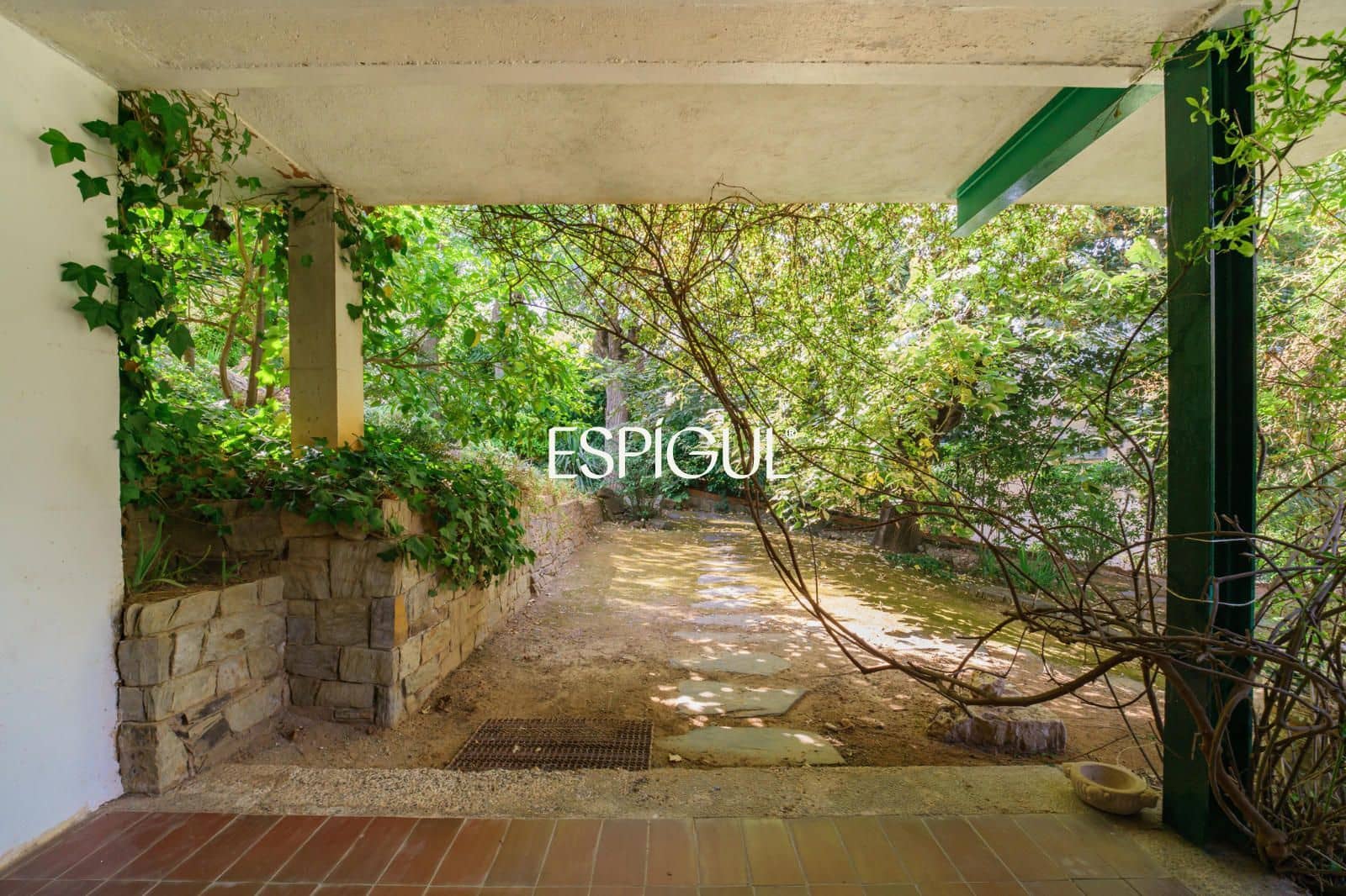 4 bedroom Villa for sale in Bellaterra with garage - € 1,050,000 (Ref: 10016125)