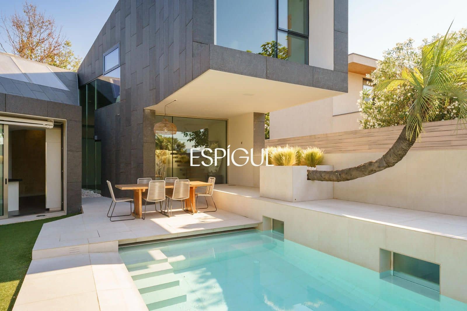 4 slaapkamer Villa te koop in Sant Cugat del Valles met zwembad garage - € 2.575.000 (Ref: 10016126)