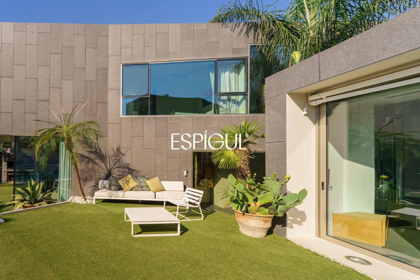 4 slaapkamer Villa te koop in Sant Cugat del Valles met zwembad garage - € 2.575.000 (Ref: 10016126)