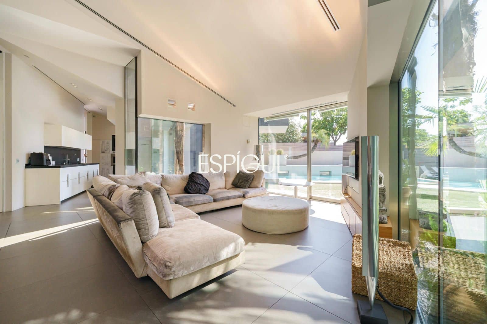 4 slaapkamer Villa te koop in Sant Cugat del Valles met zwembad garage - € 2.575.000 (Ref: 10016126)