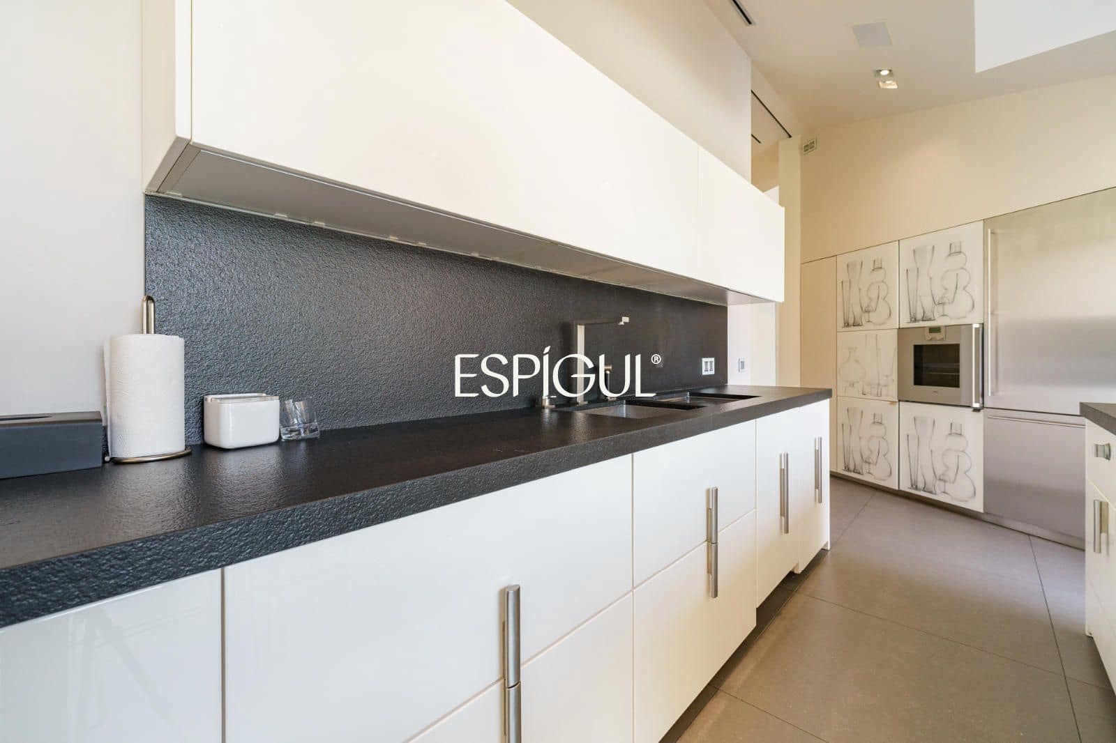 4 slaapkamer Villa te koop in Sant Cugat del Valles met zwembad garage - € 2.575.000 (Ref: 10016126)
