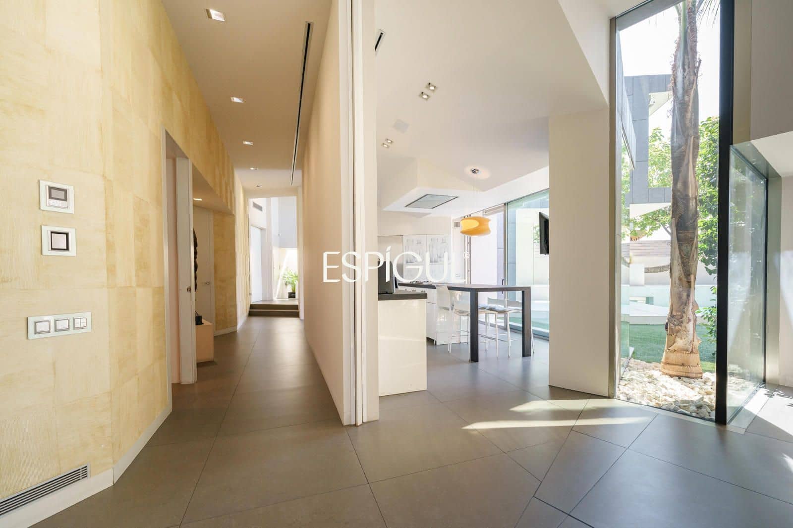 4 slaapkamer Villa te koop in Sant Cugat del Valles met zwembad garage - € 2.575.000 (Ref: 10016126)