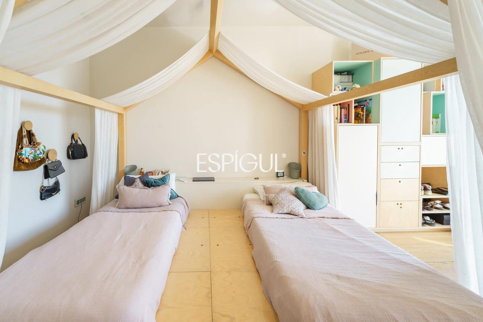 4 slaapkamer Villa te koop in Sant Cugat del Valles met zwembad garage - € 2.575.000 (Ref: 10016126)