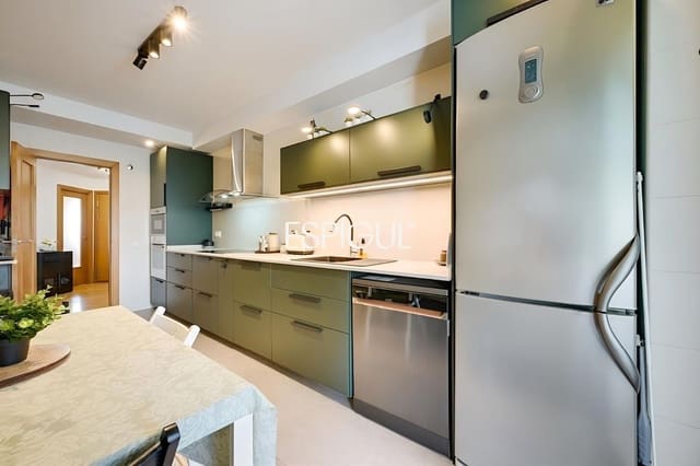 4 sypialnia Mieszkanie na sprzedaż w Sant Cugat del Vallès z basenem garażem - 998 000 € (Ref: 10016127)
