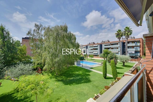 4 sypialnia Mieszkanie na sprzedaż w Sant Cugat del Vallès z basenem garażem - 998 000 € (Ref: 10016127)