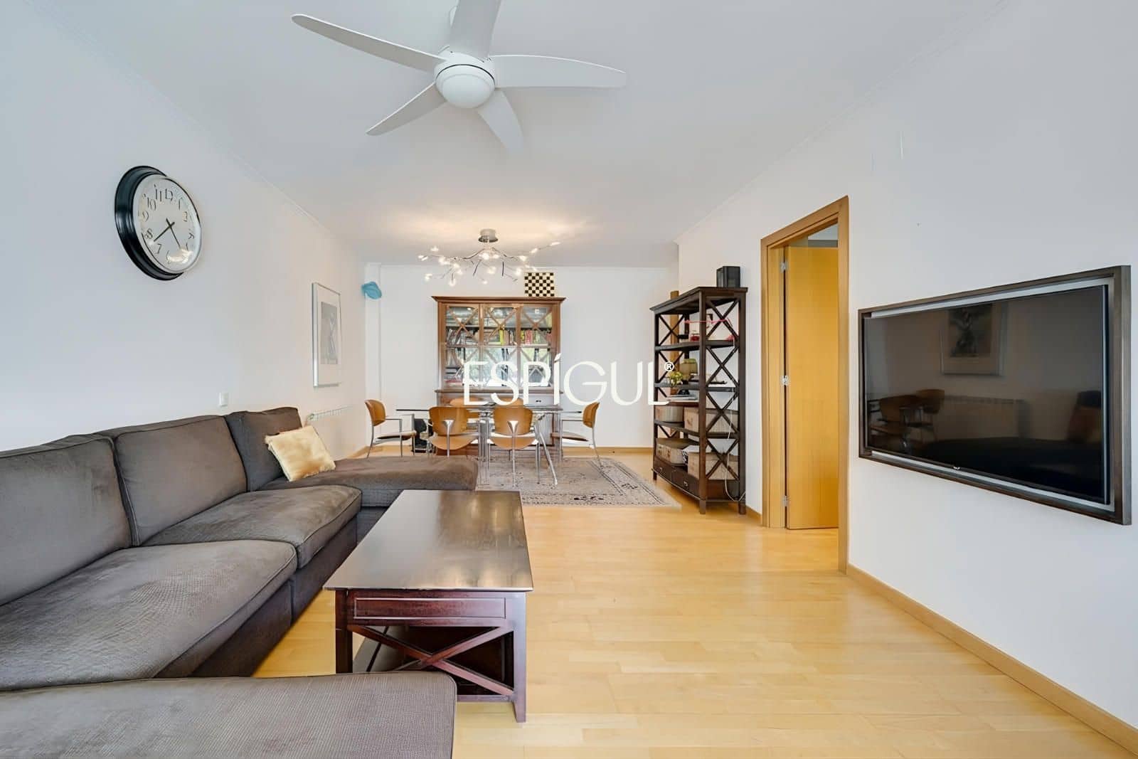 4 sypialnia Mieszkanie na sprzedaż w Sant Cugat del Valles z basenem garażem - 998 000 € (Ref: 10016127)
