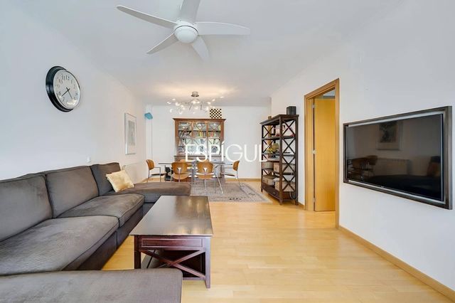 4 camera da letto Appartamento in vendita in Sant Cugat del Vallès con piscina garage - 998.000 € (Rif: 10016127)