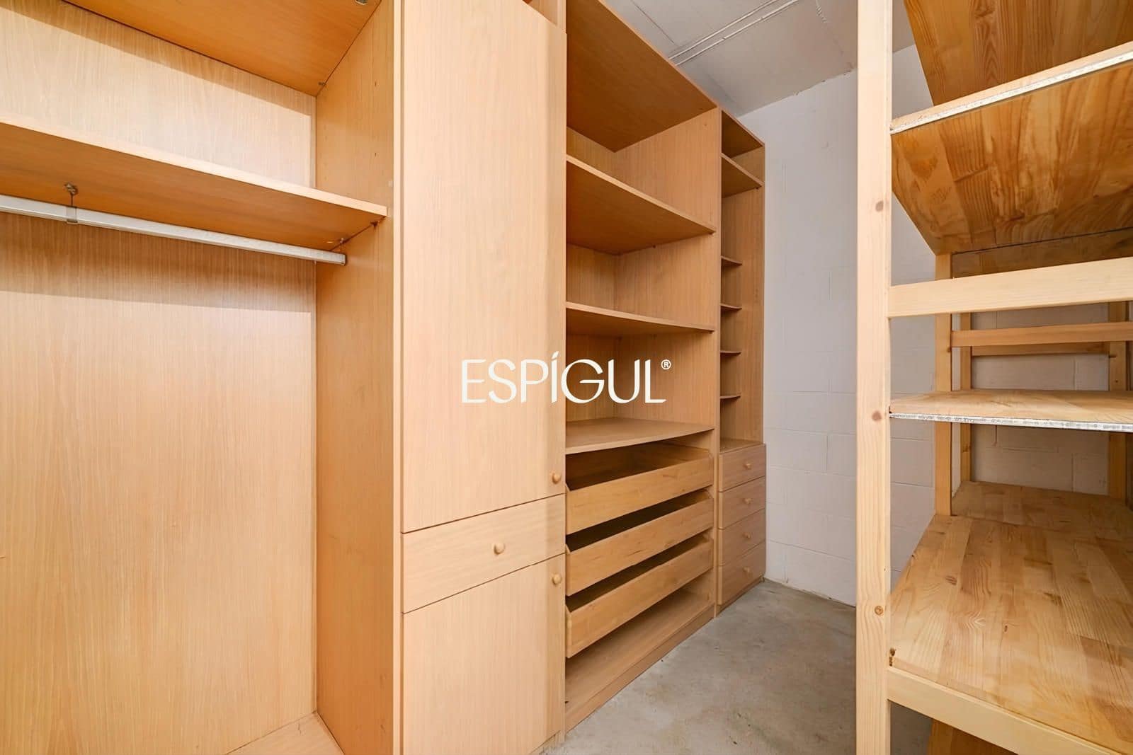 4 sypialnia Mieszkanie na sprzedaż w Sant Cugat del Valles z basenem garażem - 998 000 € (Ref: 10016127)