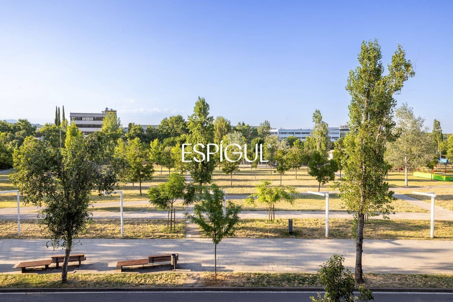 4 sypialnia Mieszkanie na sprzedaż w Sant Cugat del Valles z basenem garażem - 998 000 € (Ref: 10016127)