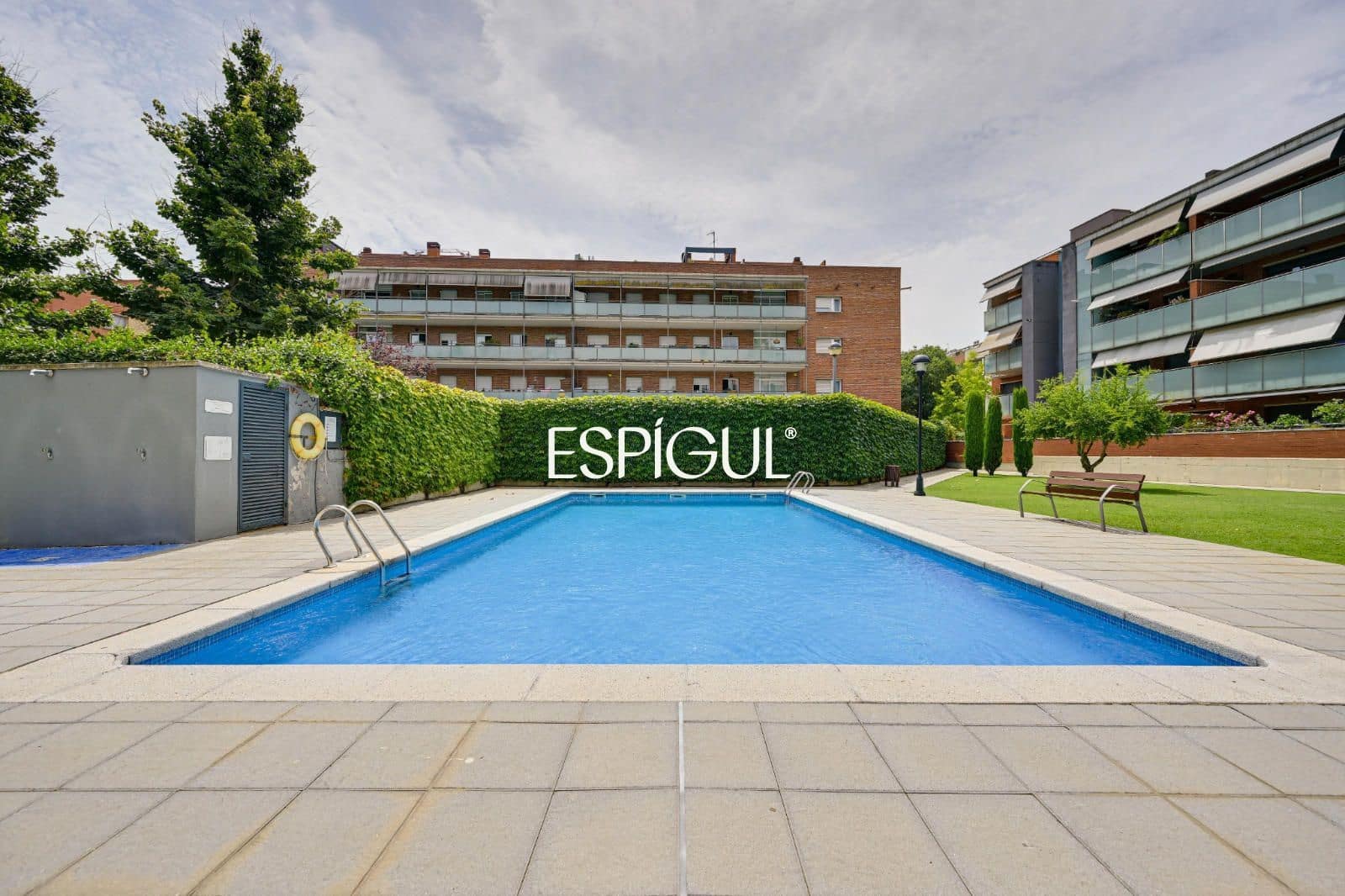 4 sypialnia Mieszkanie na sprzedaż w Sant Cugat del Valles z basenem garażem - 998 000 € (Ref: 10016127)